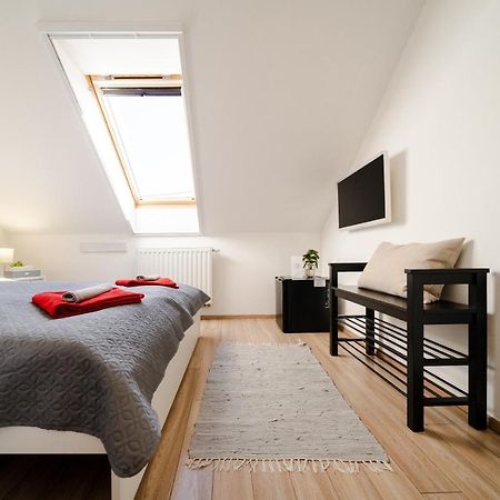 Guba Vendeghaz Bed & Breakfast Győrújbarát Eksteriør bilde