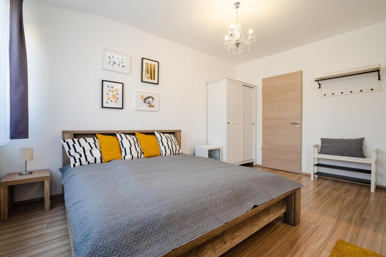 Guba Vendeghaz Bed & Breakfast Győrújbarát Eksteriør bilde