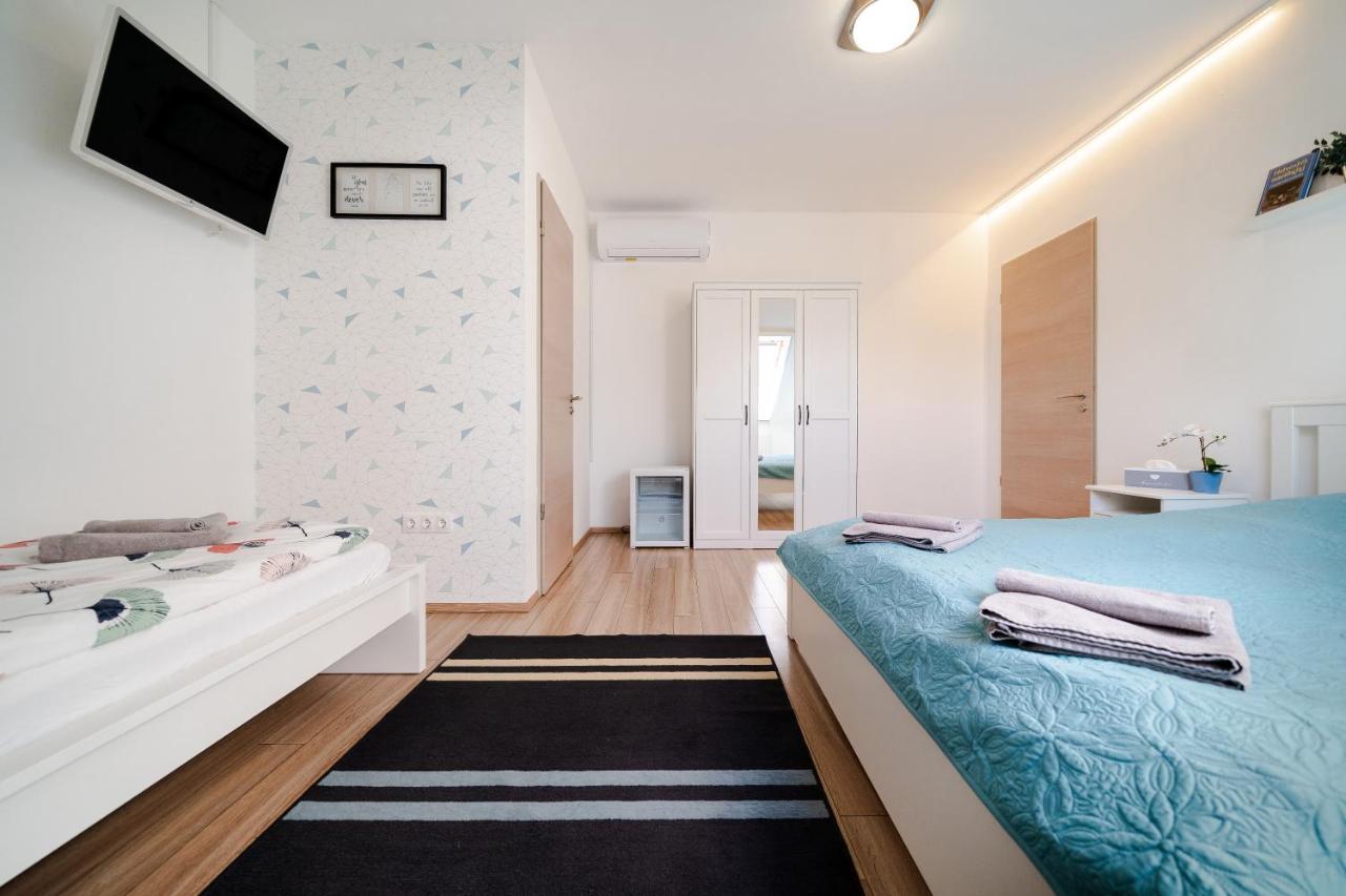 Guba Vendeghaz Bed & Breakfast Győrújbarát Eksteriør bilde