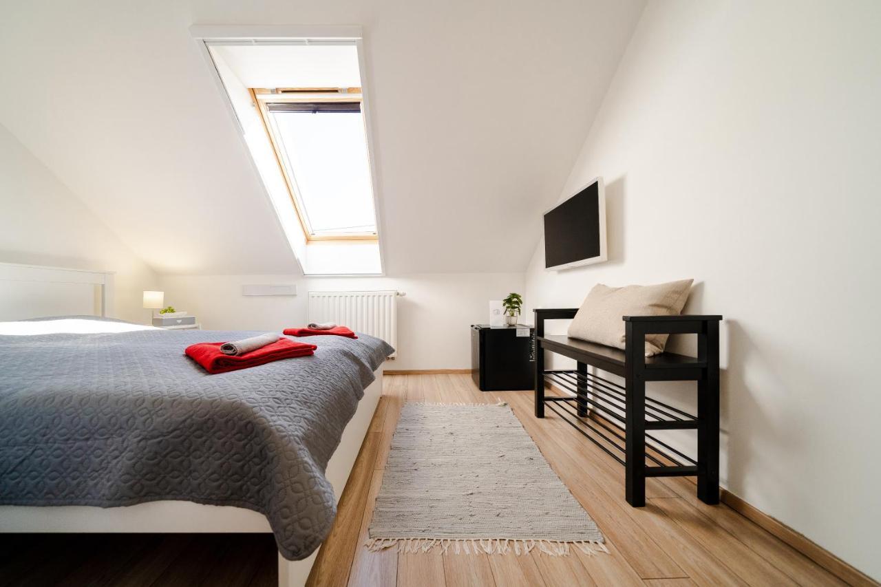 Guba Vendeghaz Bed & Breakfast Győrújbarát Eksteriør bilde